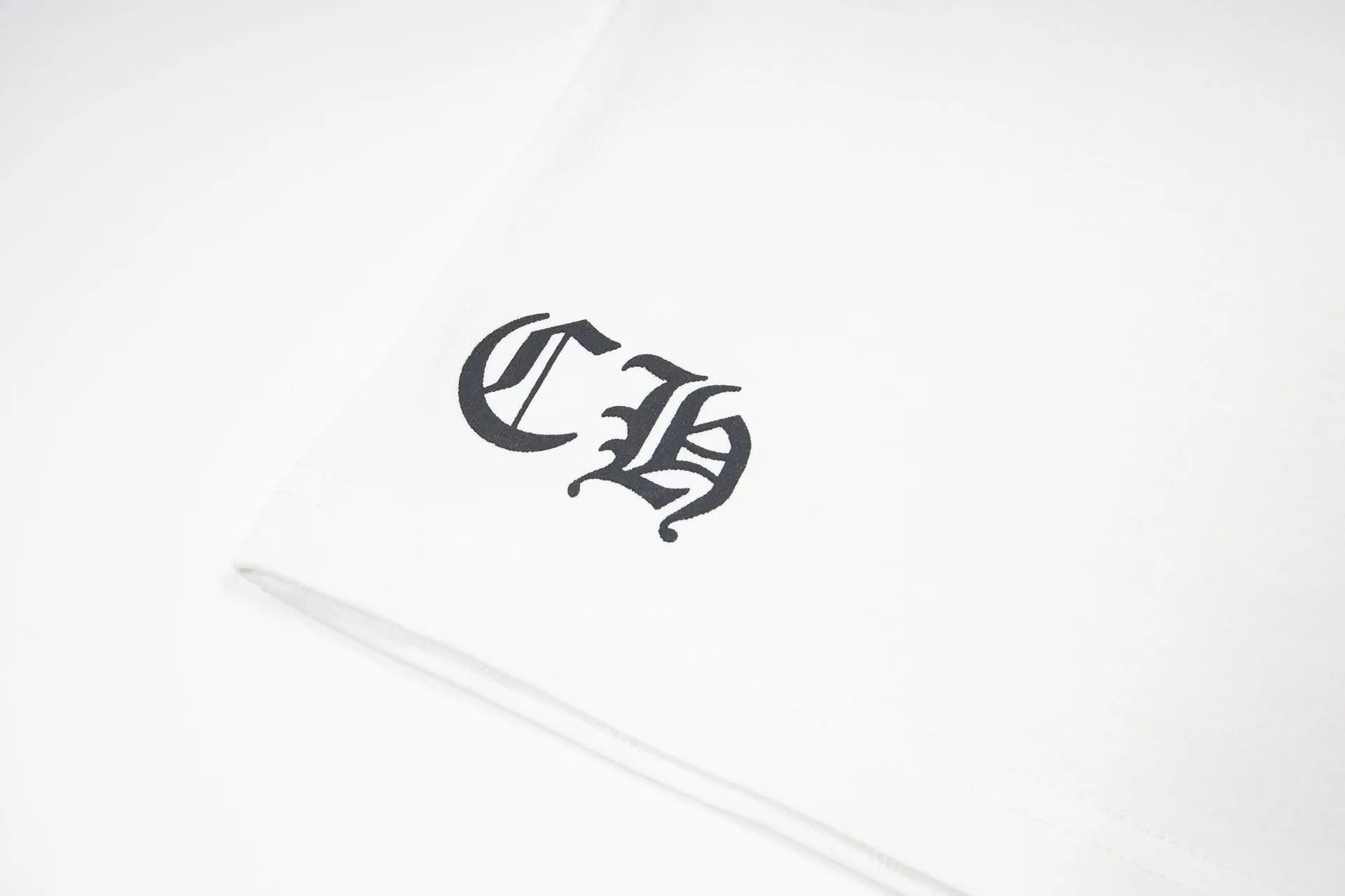 CH TEE logo T 26 Size：XS S M L